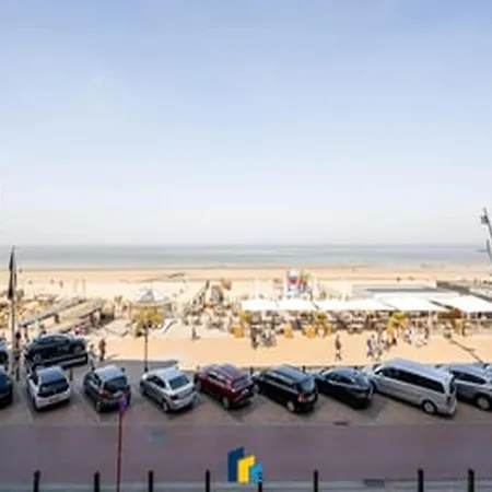 Beachside For 4 In Blankenberge