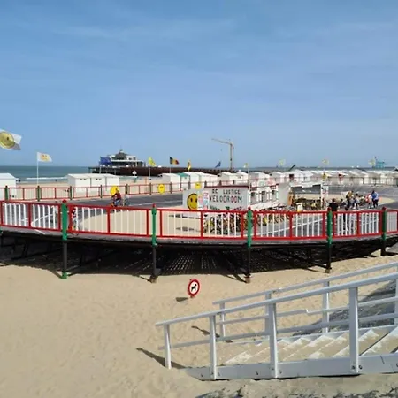 Beachside For 4 In
